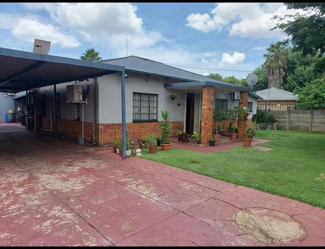 3 BEDROOM HOUSE FOR SALE IN CLAREMONT